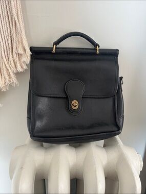 Classic Coach-Style Black Leather Top-Handle Satchel
